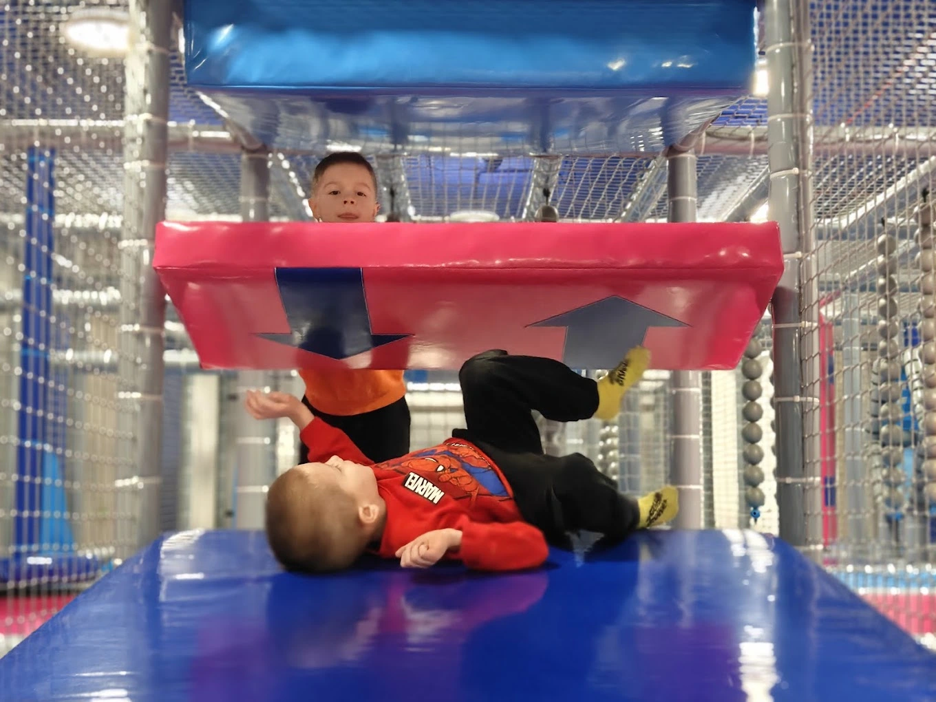 urodziny na sali zabaw